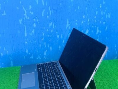 Dell latitude 7200 2in1 i5 laptop