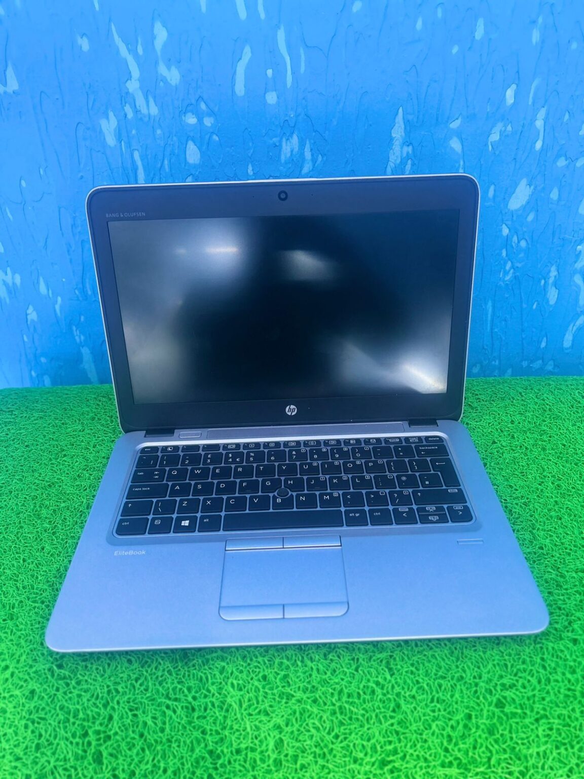 HP 840 G3 6th Ci5 business laptop with keyboard