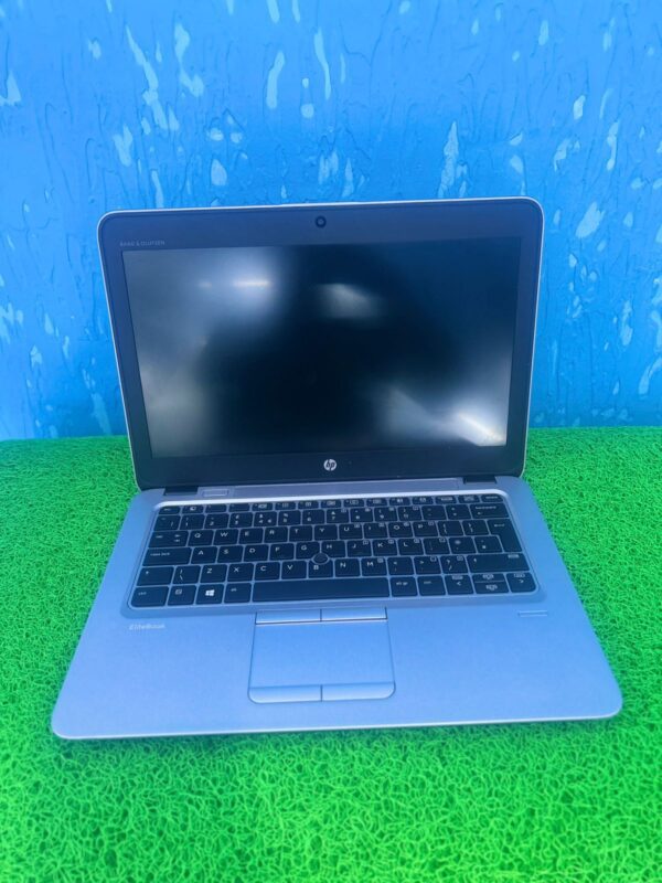 Hp elitebook 840g3 i5 /8gb/256ssd