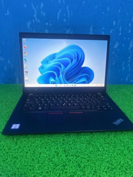 Lenovo X390 8th Ci5 laptop with Windows screen