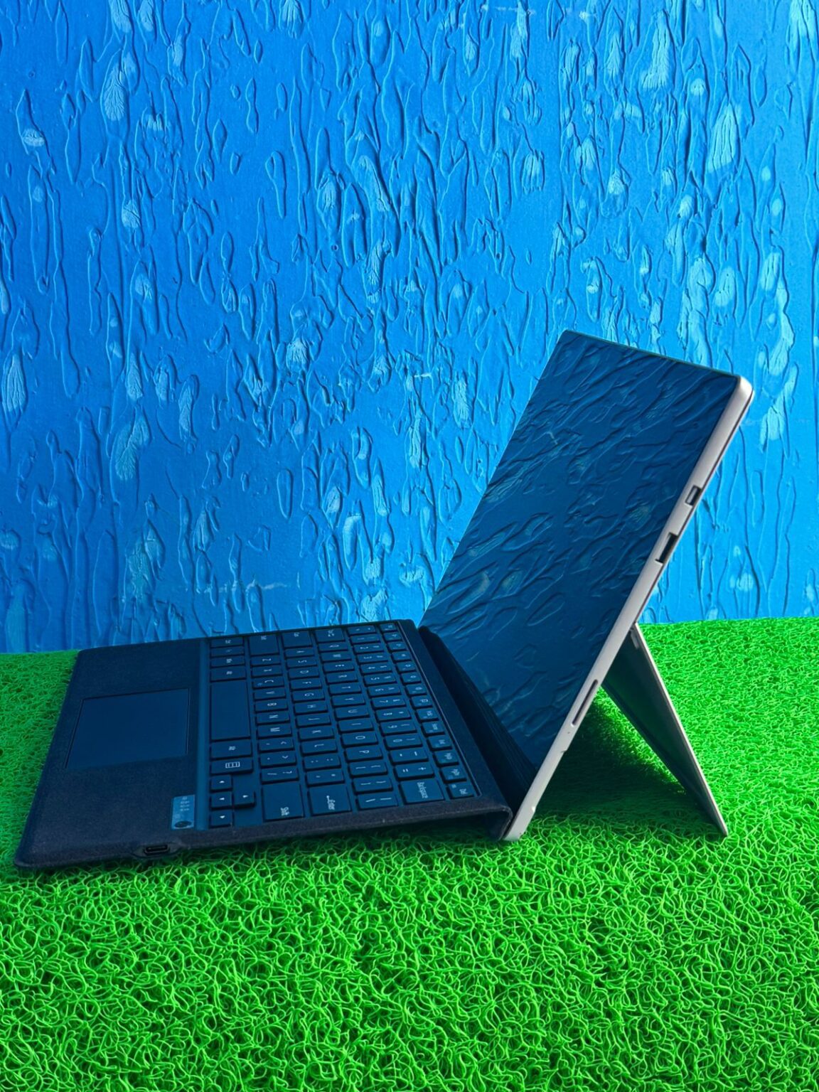 Microsoft Surface Pro 6 ci5/8/128 8th gen - Image 4