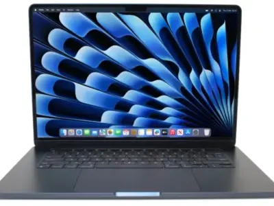 MacBook Air M4 15-inch 16GB RAM 512GB SSD, Model No. A3241, Midnight Only